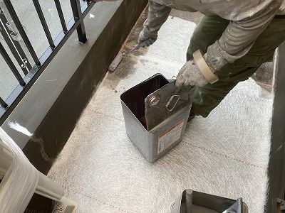 ベランダ　FRP防水樹脂、マット施工